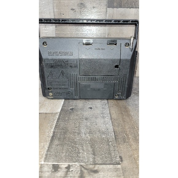 Vintage GE AM/FM Radio Model 7-26600 Portable General Electric Two-Way Power - Picture 2 of 10